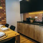 Przytulny Stone Hill Basen Centrum Apartment