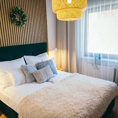 Przytulny Stone Hill * شكلارسكا بوريبا