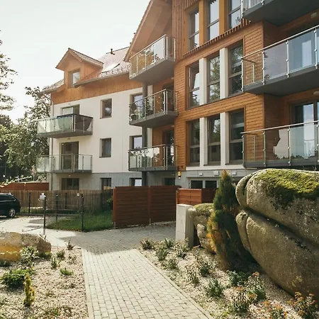 Przytulny Stone Hill شقة شكلارسكا بوريبا